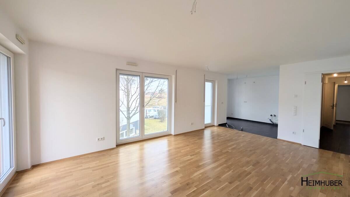 Thumbnail-102 m² große & helle 3 12 Zimmer Wohnung mit Terrasse - in ruhiger Lage - Fast barrierefrei !
