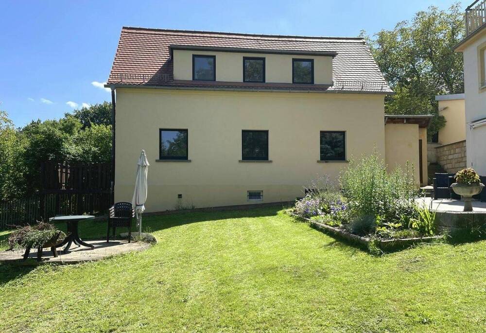 Thumbnail-Alternative zur Maisonette - Kleines Einfamilienhaus mit großem Grundstück in guter Höhenlage von Rochwitz!