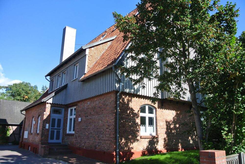 Thumbnail-Moderne 2-Zimmer-Wohnung mit EBK im DG in Hermannsburg! (AK-1020-95)