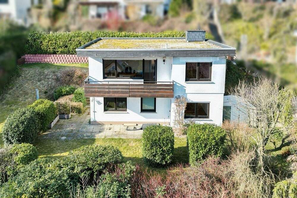 Thumbnail-Familienidyll in ruhiger Lage: Großzügiges Einfamilienhaus in Schlangenbad Wambach