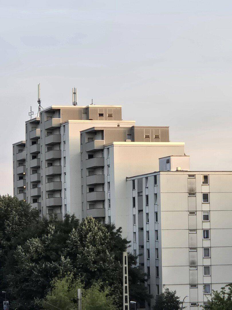 Thumbnail-Zentrale Lage & Panorama-Ausblick: Kernsanierte Komfort-Wohnung ohne Makler!