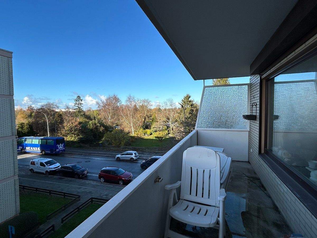 Thumbnail-Preisreduzierung: Bremerhaven Geräumige 3-Zimmer Wohnung mit sonnigem Balkon