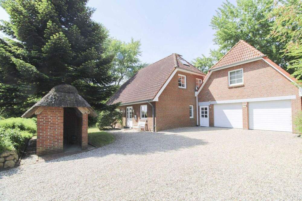 Thumbnail-Ruheoase vor den Toren von Sylt und Föhr: Gepflegtes Einfamilienhaus mit großem Saunabereich.