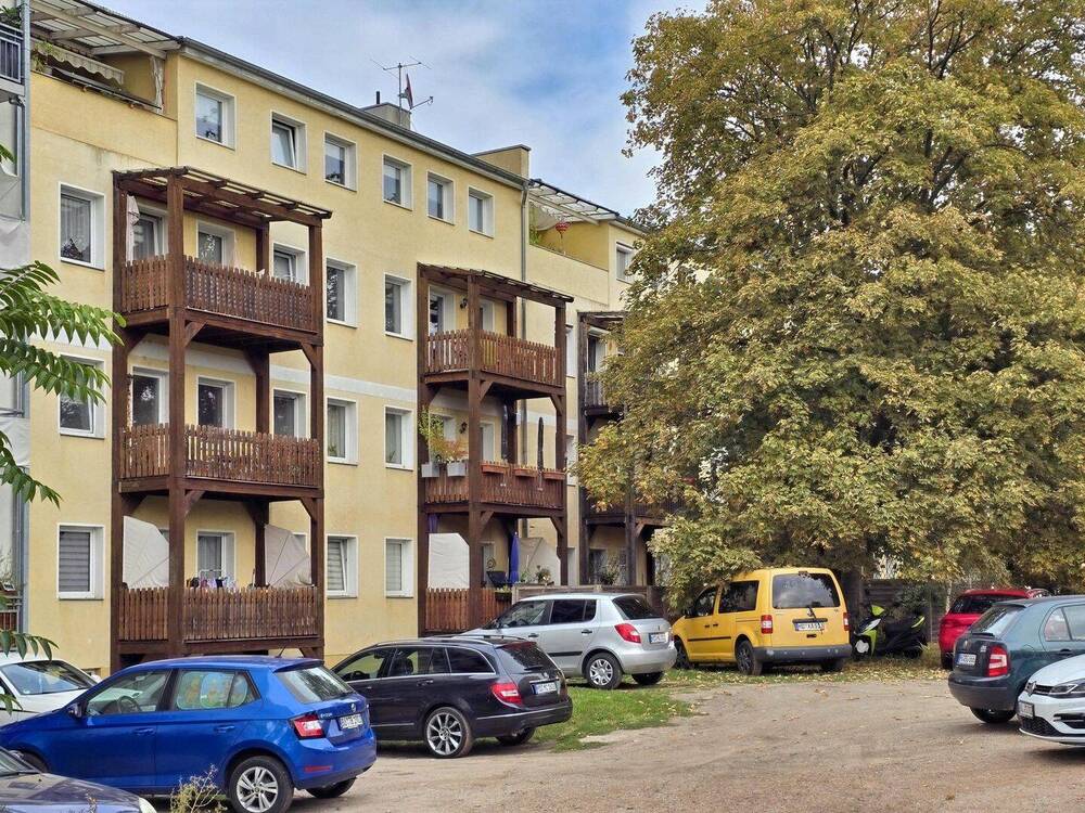 Thumbnail-Attraktives Wohnungspaket aus 12 Wohnungen mit 36 Zimmer
