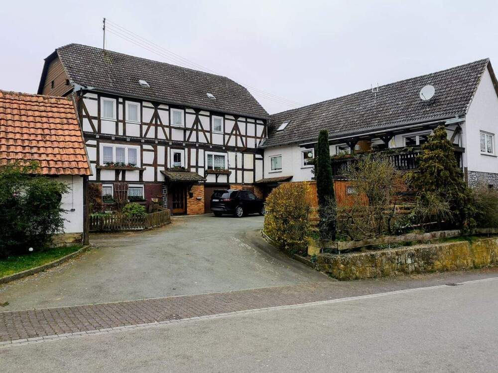 Thumbnail-Frankenberg Eder OT! Bauernhof mit NG und 2.500m² Grundstück!