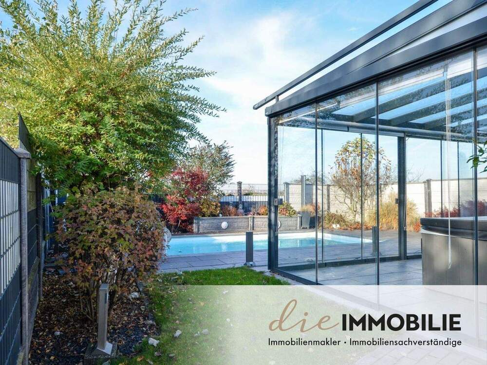 Thumbnail-Neubaucharakter trifft Wohlfühloase: Hochwertig ausgestattetes Einfamilienhaus mit Außenpool!