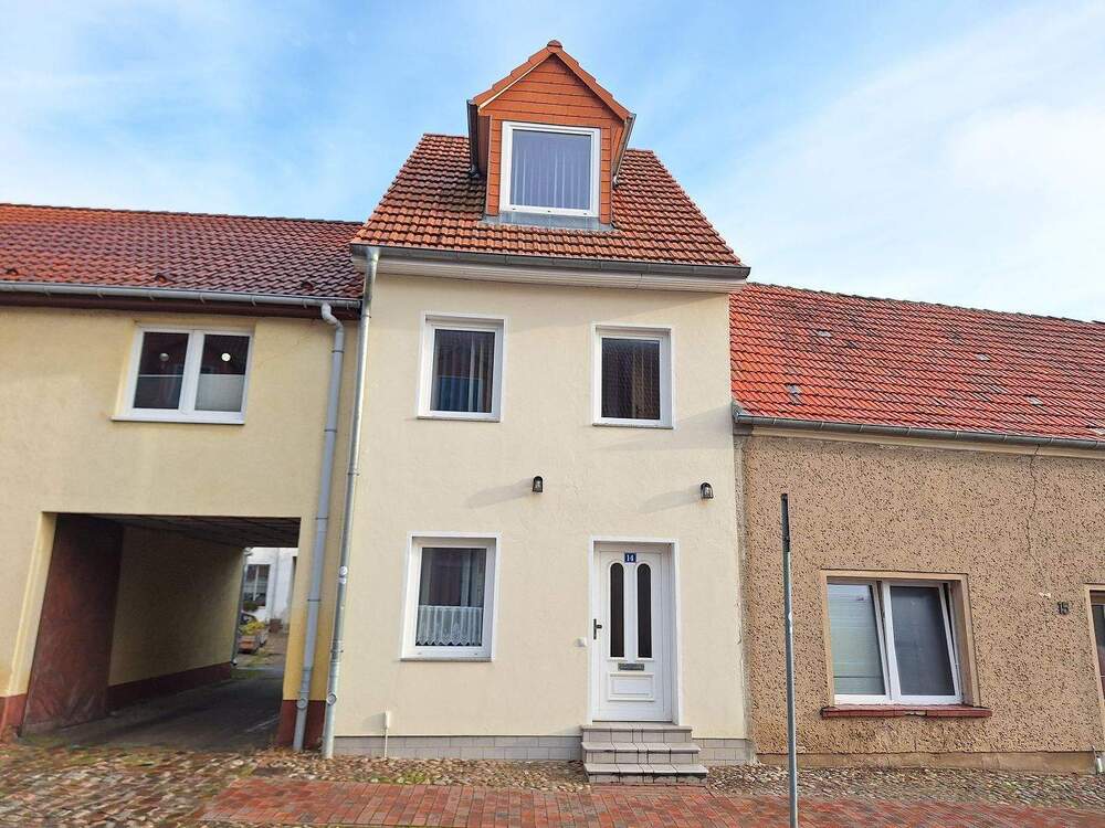 Thumbnail-Kompaktes Stadthaus in Gützkow