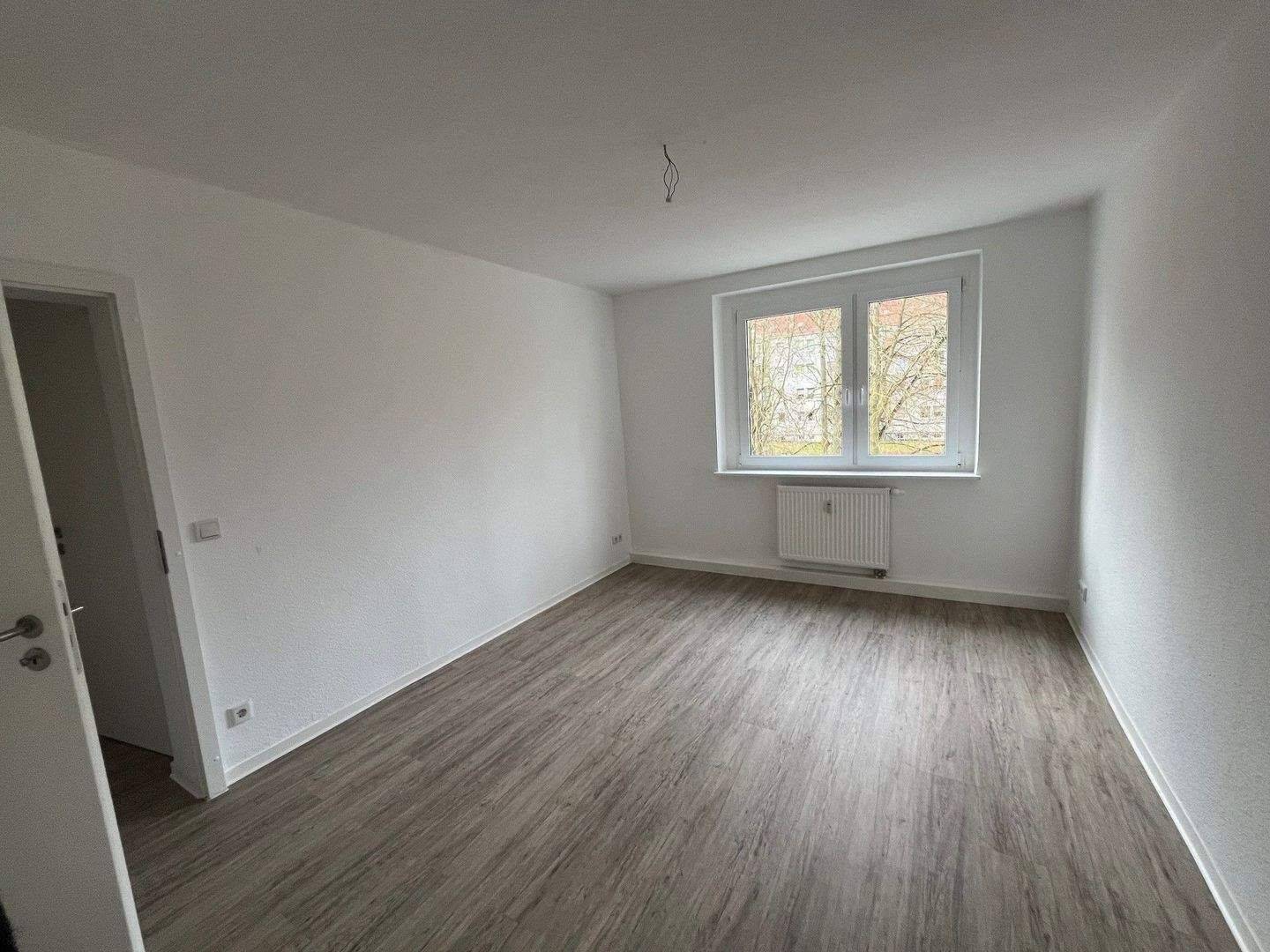 Thumbnail-Die will ich haben.. ..helle, moderne 2 Zimmer-Wohnung mit Einbauküche .. sofort einzugsfertig