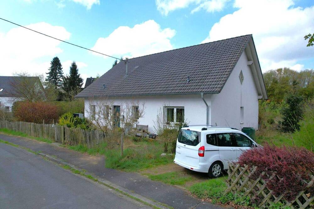 Thumbnail-RESERVIERT Ruhig gelegener, freistehender Bungalow (Baujahr 2011) mit Garten und Terrasse in Kerpen RESERVIERT