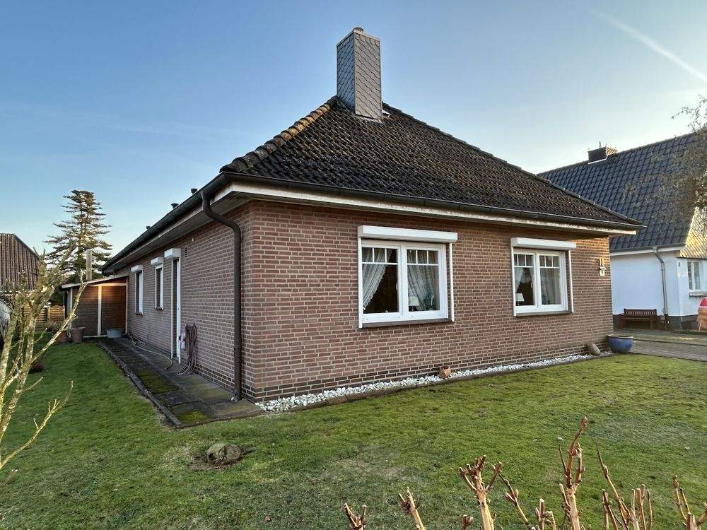 Thumbnail-Bungalow mit großzügiger Ausbaureserve für Wohnraum im Dachgeschoss in Moorrege