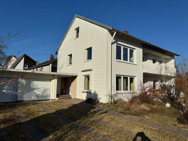 Thumbnail-FBC - Seltene Gelegenheit: Mehrfamilienhaus oder großzügiges Baugrundstück mit Entwicklungspotential in Fürstenfeldbruck