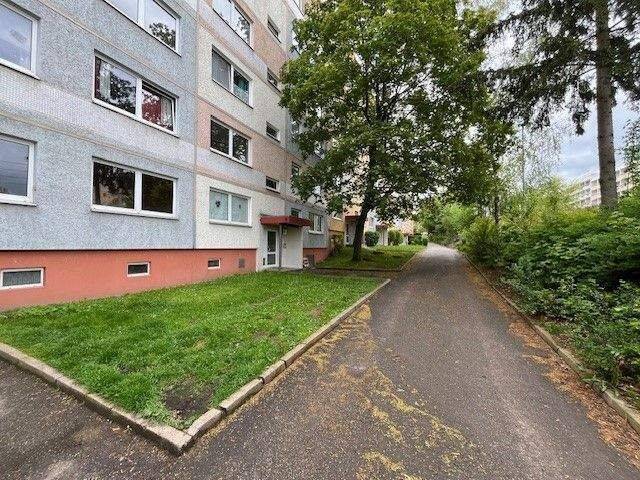Thumbnail-Geräumige 4-Zimmer-Wohnung in Zwickau, Ideal für Familien oder Wohngemeinschaften