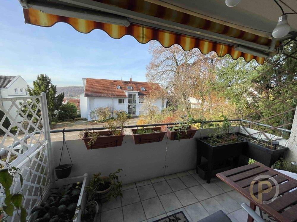 Thumbnail-Pfund Immobilien verkauft: Gepflegte 3-Zimmerwohnung in Plochingen mit Balkon und Garage.