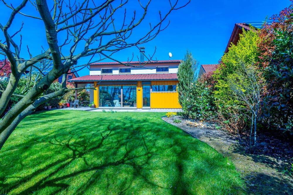 Thumbnail-Was für ein schönes Haus mit herrlichem Garten!