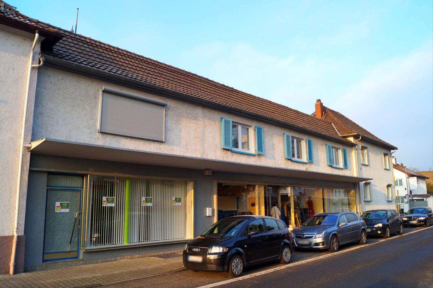 Thumbnail-Haus, Wohnung und eine Ladenfläche