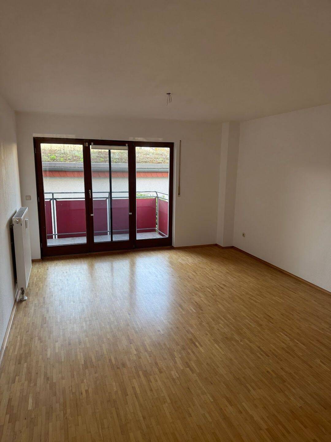 Thumbnail-MT an CS 12.5 Helle 2 Zimmer Wohnung mit Balkon in ruhiger Lage Karben