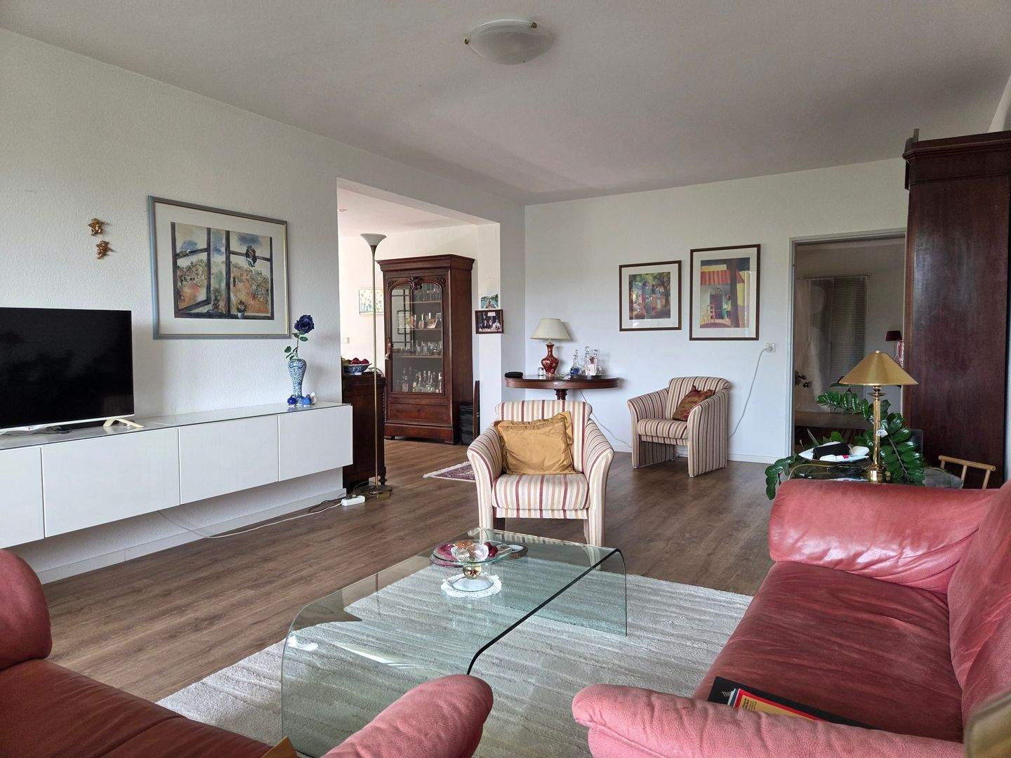 Thumbnail-Sehr gepflegte, stilvolle Eigentumswohnung in guter Lage