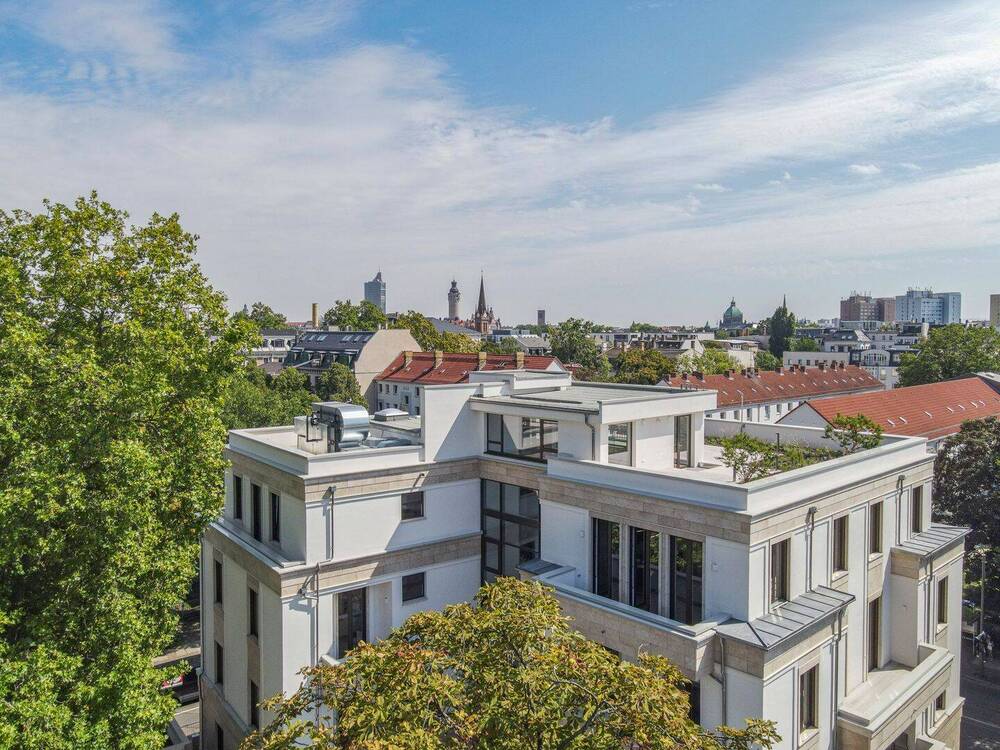 Thumbnail-Saniertes Mehrfamilienhaus mit 11 Einheiten und Stellplätzen - zentrale Lage Weißenfels