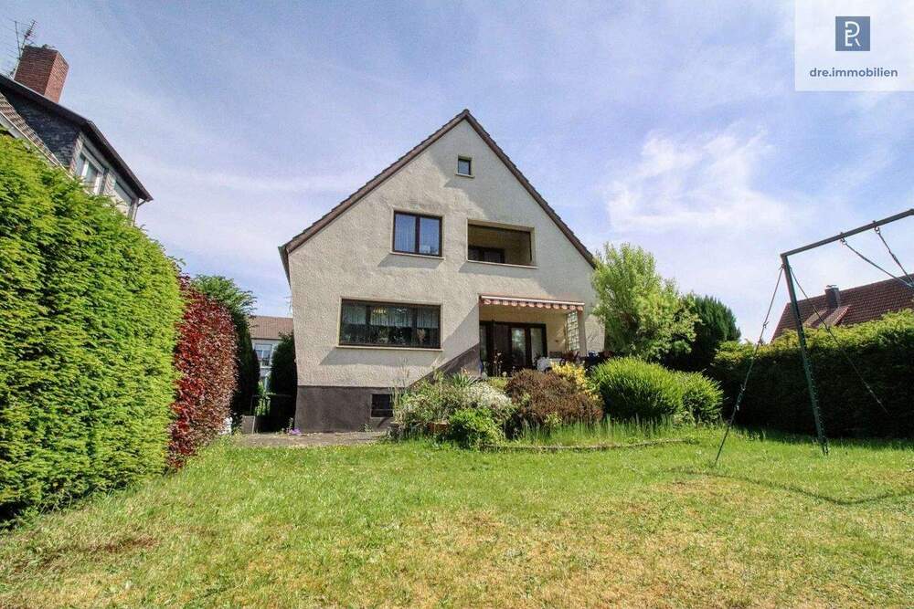 Thumbnail-Von H auf A+ Freistehendes Einfamilienhaus in Troisdorf-Spich mit Ausbaureserve und großem Garten