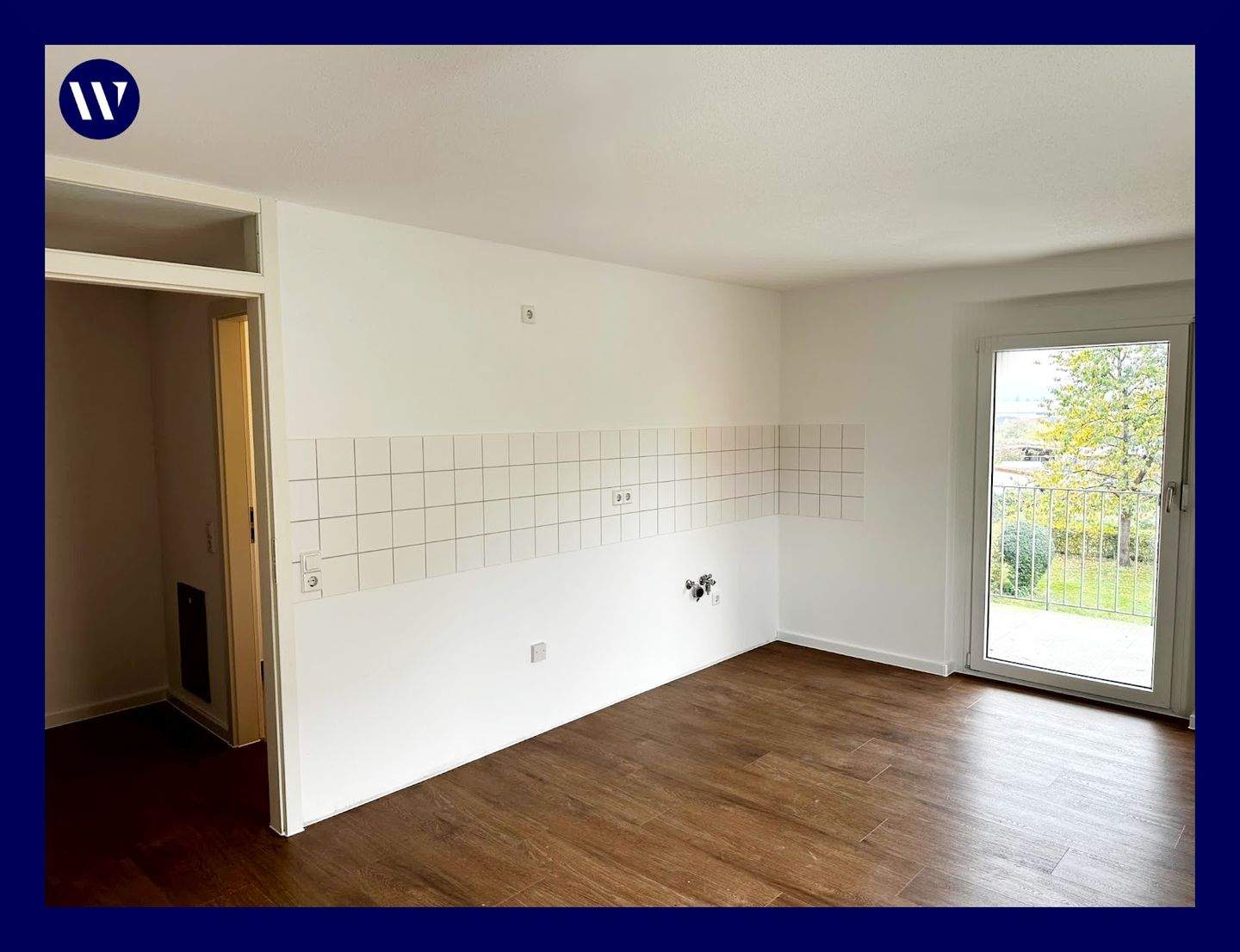 Thumbnail-Renovierte 2 Zimmer + Tageslichtbad mit Dusche + neuer Boden + Balkon mit Blick ins Grüne