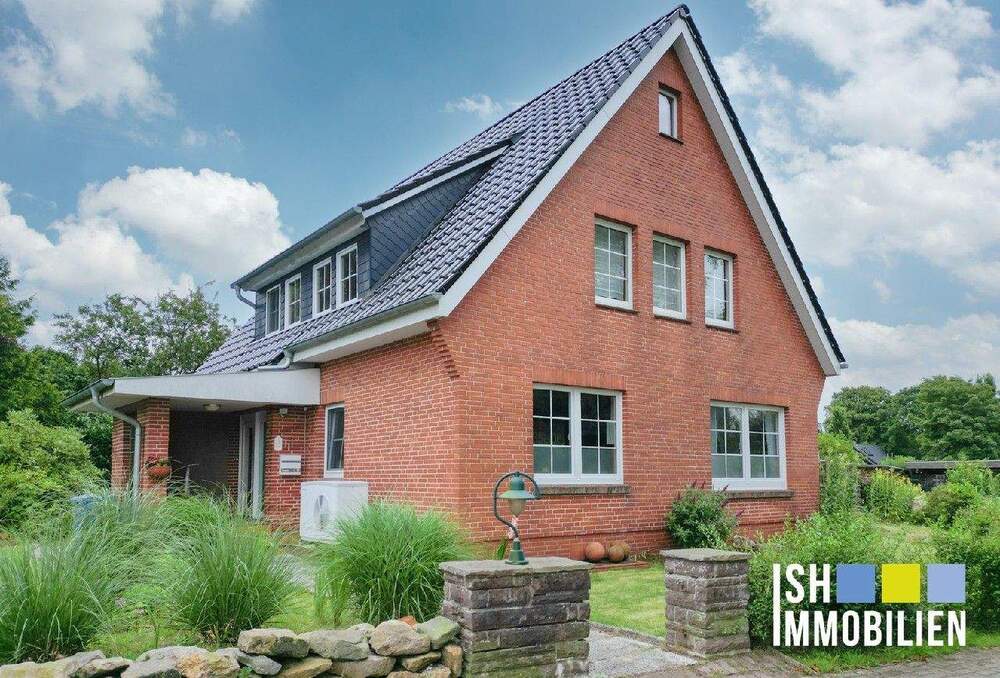 Thumbnail-Hemmoor: Energetisch umfangreich saniert und modernisiertes EFH in ruhiger sowie zentraler Lage