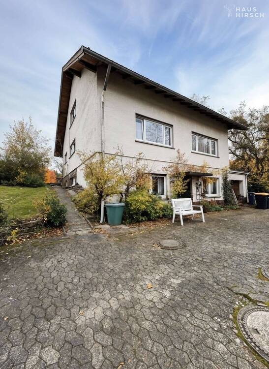 Thumbnail-Sanierungsbedürftiges Ein- bis Zweifamilienhaus mit großem Garten