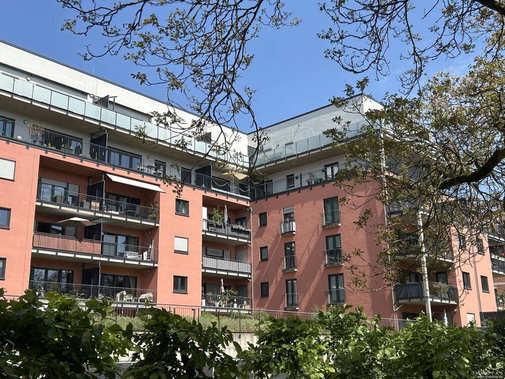 Thumbnail-Vermietete Eigentumswohnung mit großzügiger Loggia und Stellplatz
