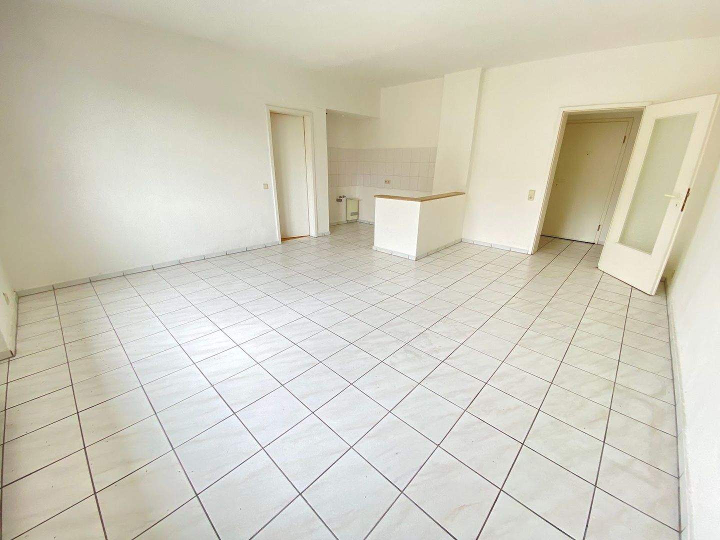 Thumbnail-Frisch renovierte 2 Zimmerwohnung