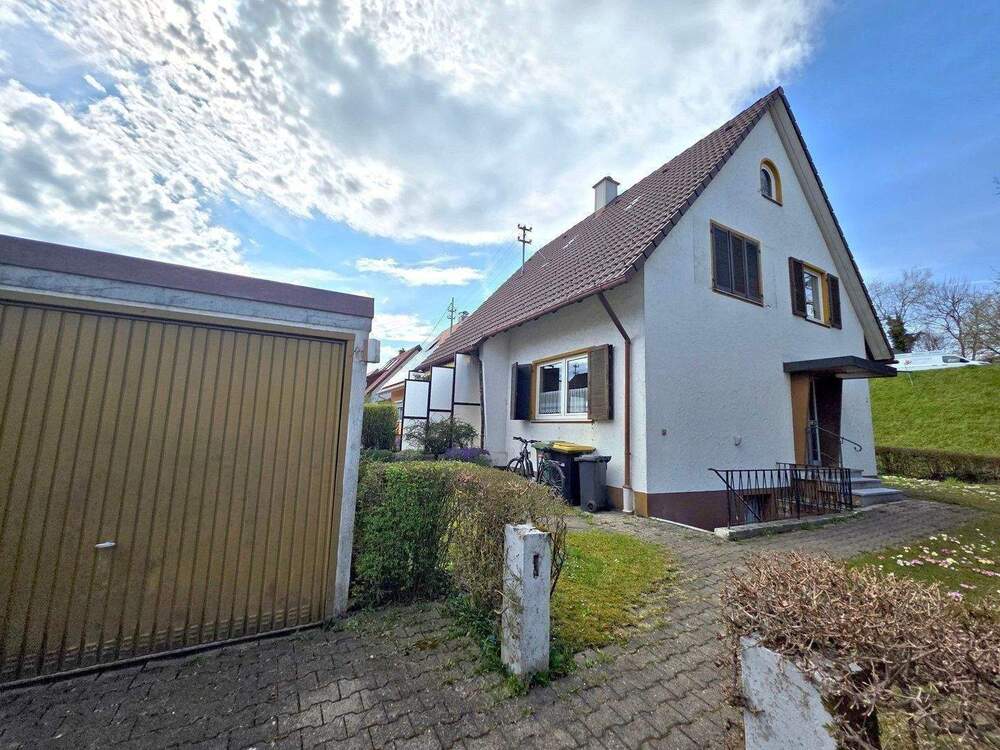 Thumbnail-EINFAMILIENHAUS mit EINZELGARAGE in ZENTRALER LAGE von WANGEN = SOFORT FREI