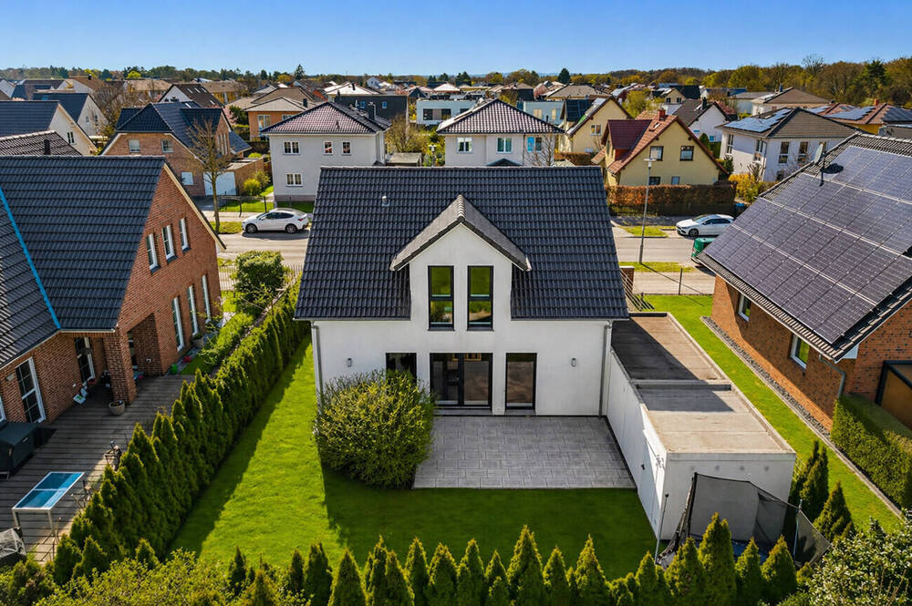 Thumbnail-Schönes Einfamilienhaus mit Garage und gehobener Ausstattung in begehrter Wohnlage von Gatow