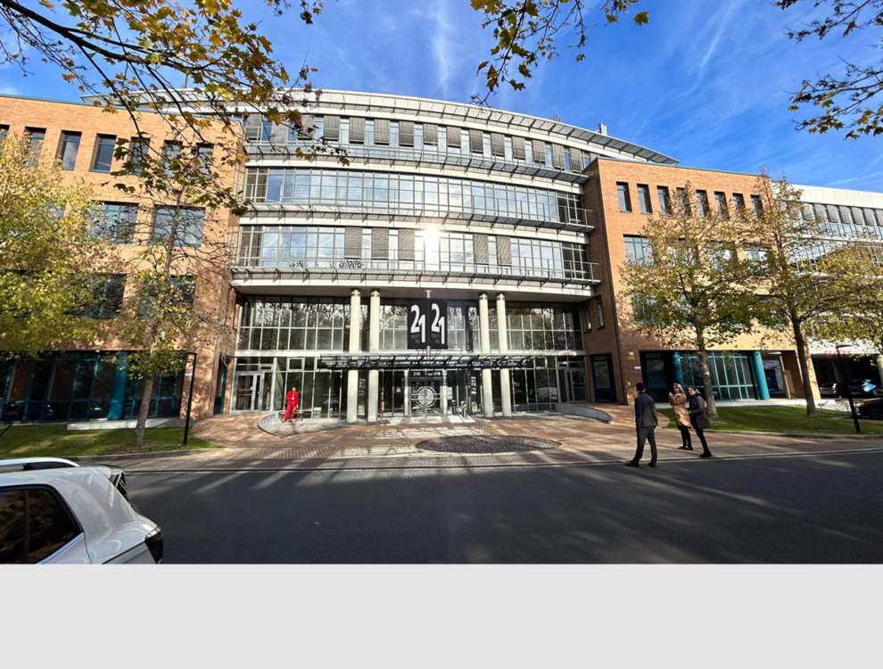 Thumbnail-All-Inklusiv-Angebot: 50 m² Büro, komplett eingerichtet & ab 1 Monat