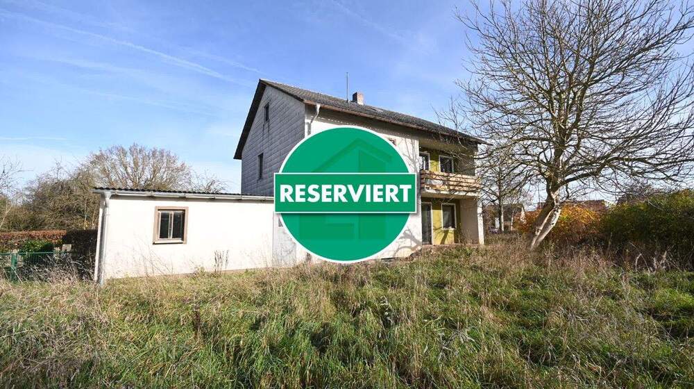 Thumbnail-Erst die Sanierung, dann das (Wohn)Vergnügen! Wohnhaus mit großem Grundstück in Schnufenhofen