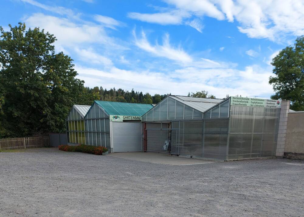 Thumbnail-Gewerbeobjekt in Königsee: Gartenmarkt mit Ausstellung und Anbaufläche