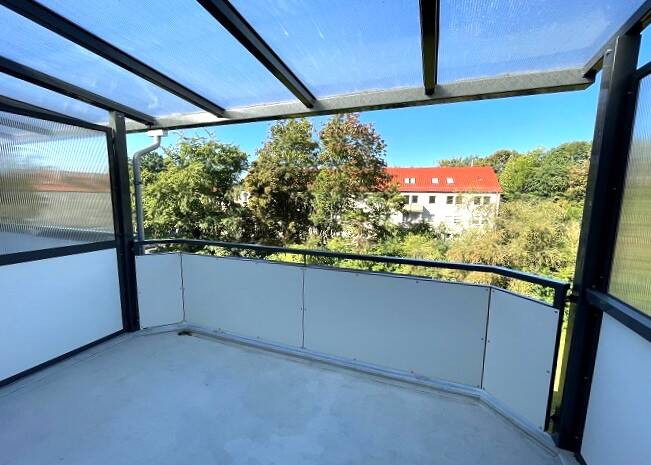 Thumbnail-Großer Balkon mit Blick ins Grüne