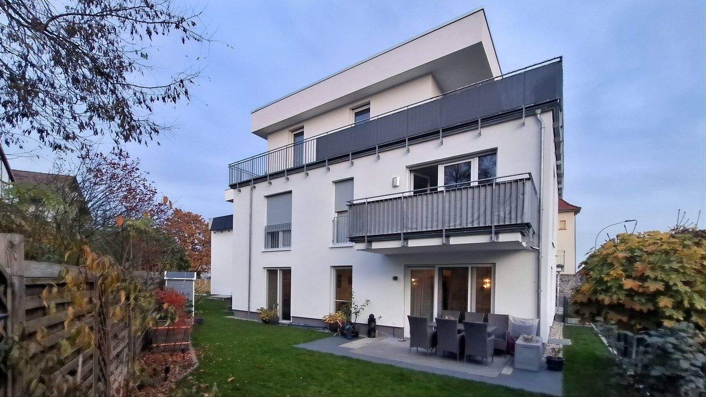 Thumbnail-Wohnen auf höchstem Niveau: A+ Effizienz, großer Privatgarten & Tiefgaragenplatz in gesuchter Lage!