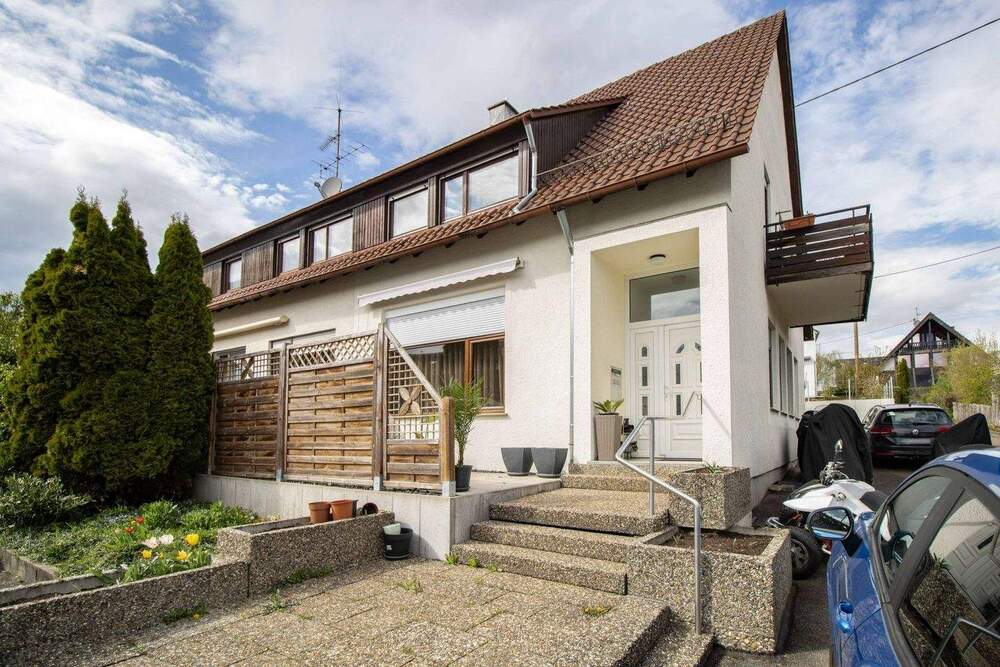 Thumbnail-Großzu?gige Erdgeschosswohnung mit separatem Eingang, Terrasse und zusätzlicher Einliegerwohnung