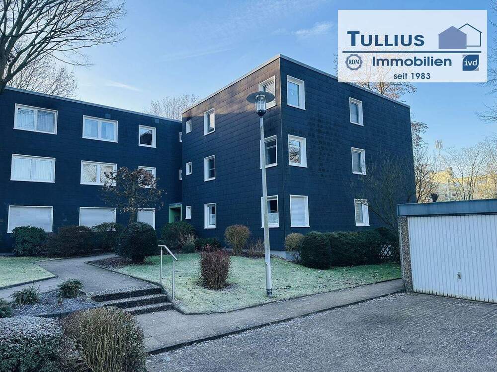 Thumbnail-Erdgeschosswohnung mit Loggia und Stellplatz in Essen-Holthausen