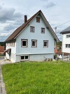 Thumbnail-1-Familien-Wohnhaus mit großen Scheunenanbau. SOFORT FREI. Großes WOHNRAUM- Ausbaupotenzial