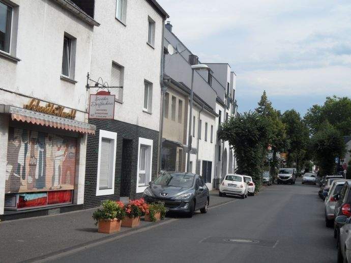 Thumbnail-Köln ansprechende 3 Zimmerwohnung mit Terrasse in Sürth (Rheinnähe), auch ideale Wohnung für Studenten WG