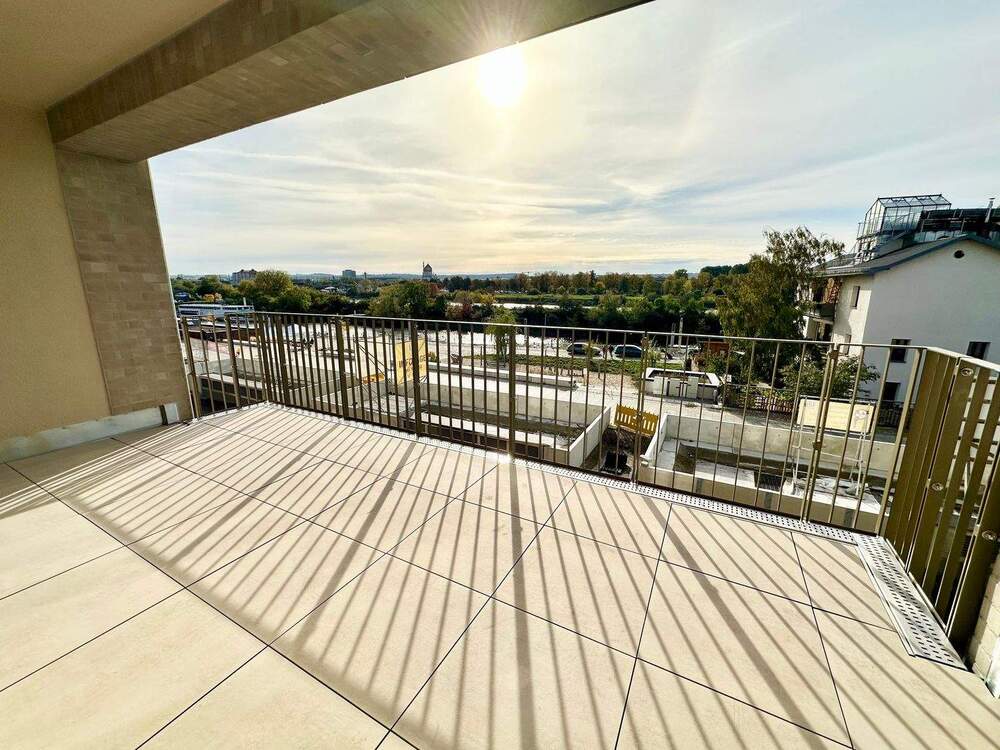 Thumbnail-* Elbblick - Erstbezug einer modernen 3 Raumwohnung mit großer Loggia in der HafenCity *