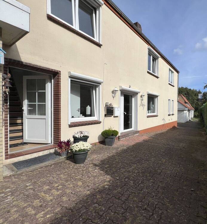 Thumbnail-Wohn- und Geschäftshaus in Altkloster