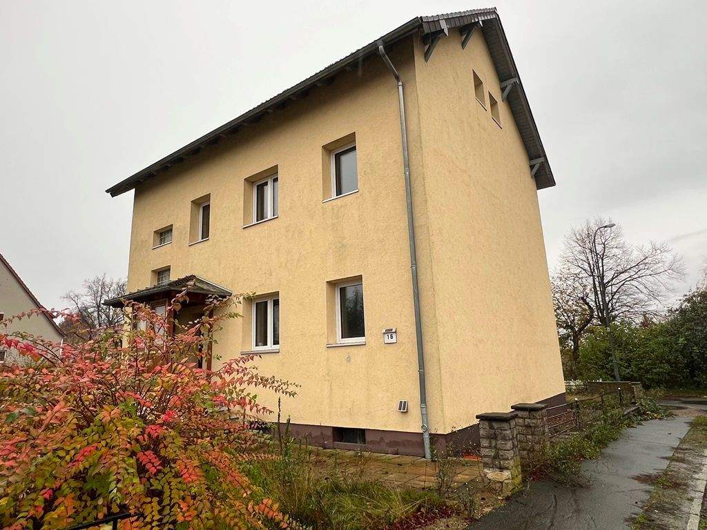 Thumbnail-Zweifamilienhaus mit Doppelgarage