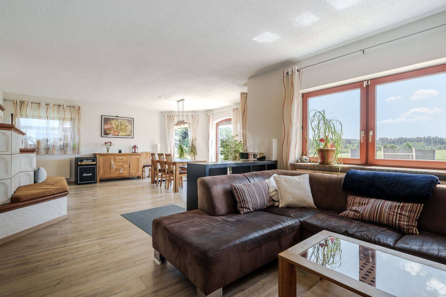 Thumbnail-Familienfreundliches Einfamilienhaus in Feldrandlage mit schönem Garten und großer Garage