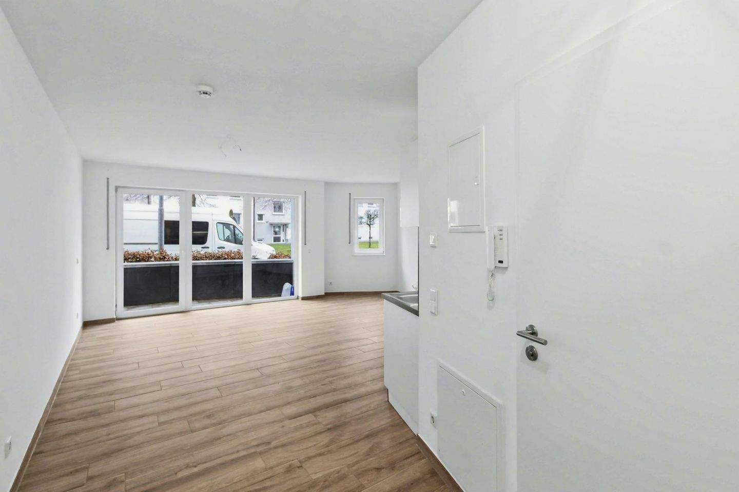 Thumbnail-Stilvolles 1-Zimmer-Apartement mit Loggia & Tiefgaragen-Stellplatz in Ingolstadt