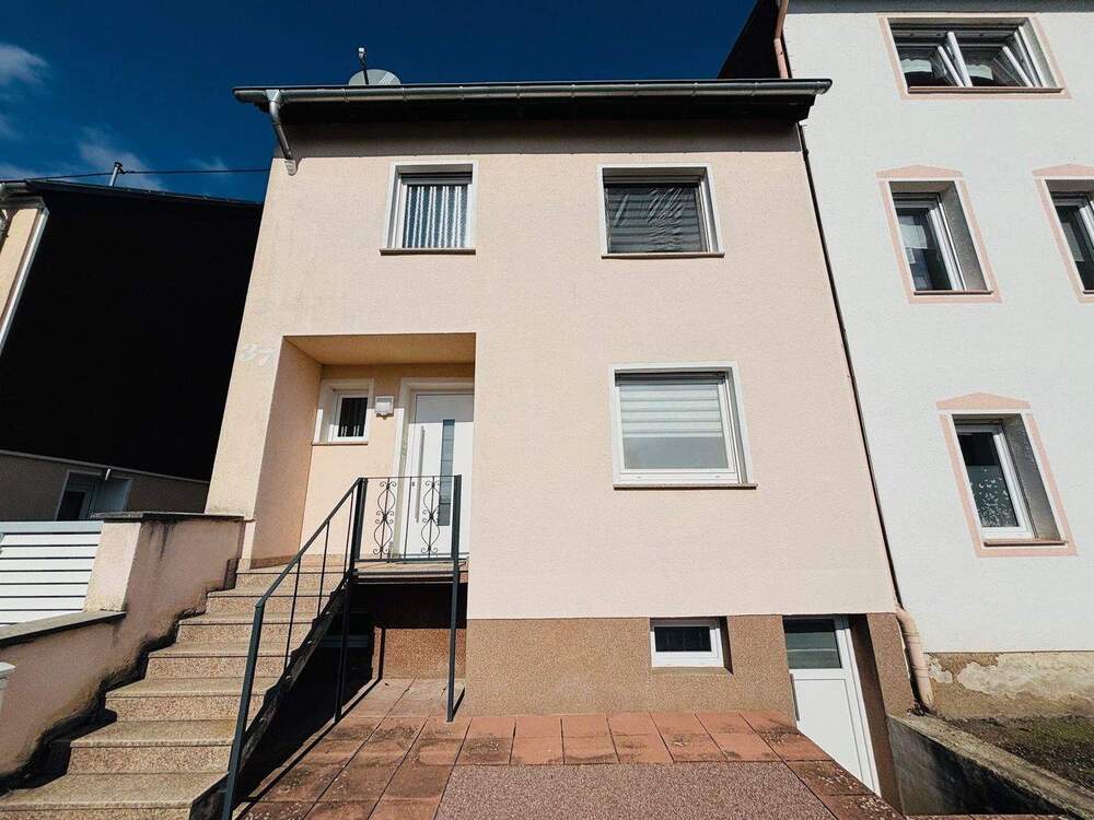 Thumbnail-Großzügige Doppelhaushälfte (1-2 Familienhaus) in ruhiger Lage