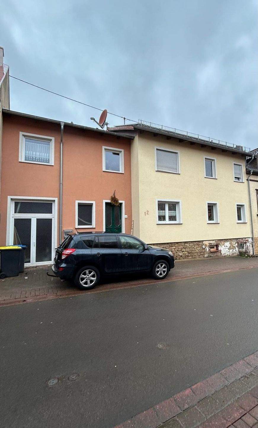 Thumbnail-Großzügiges 1 Familienhaus und großem Grundstück in sehr ruhiger Lage von Schiffweiler