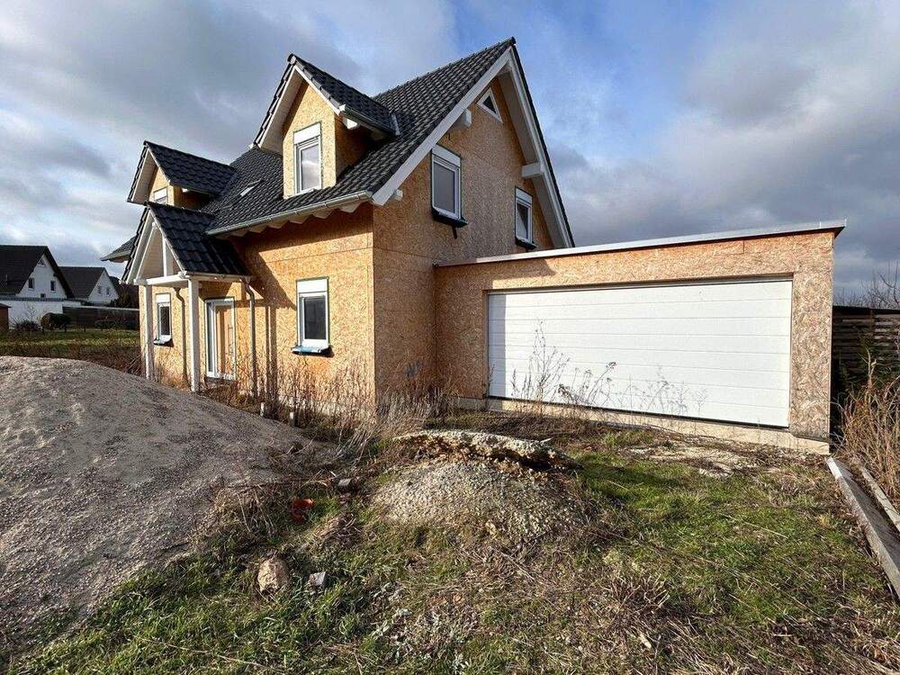 Thumbnail-Einfamilienhaus mit Doppelgarage -nicht fertiggestellt- Erbbaugrundstück