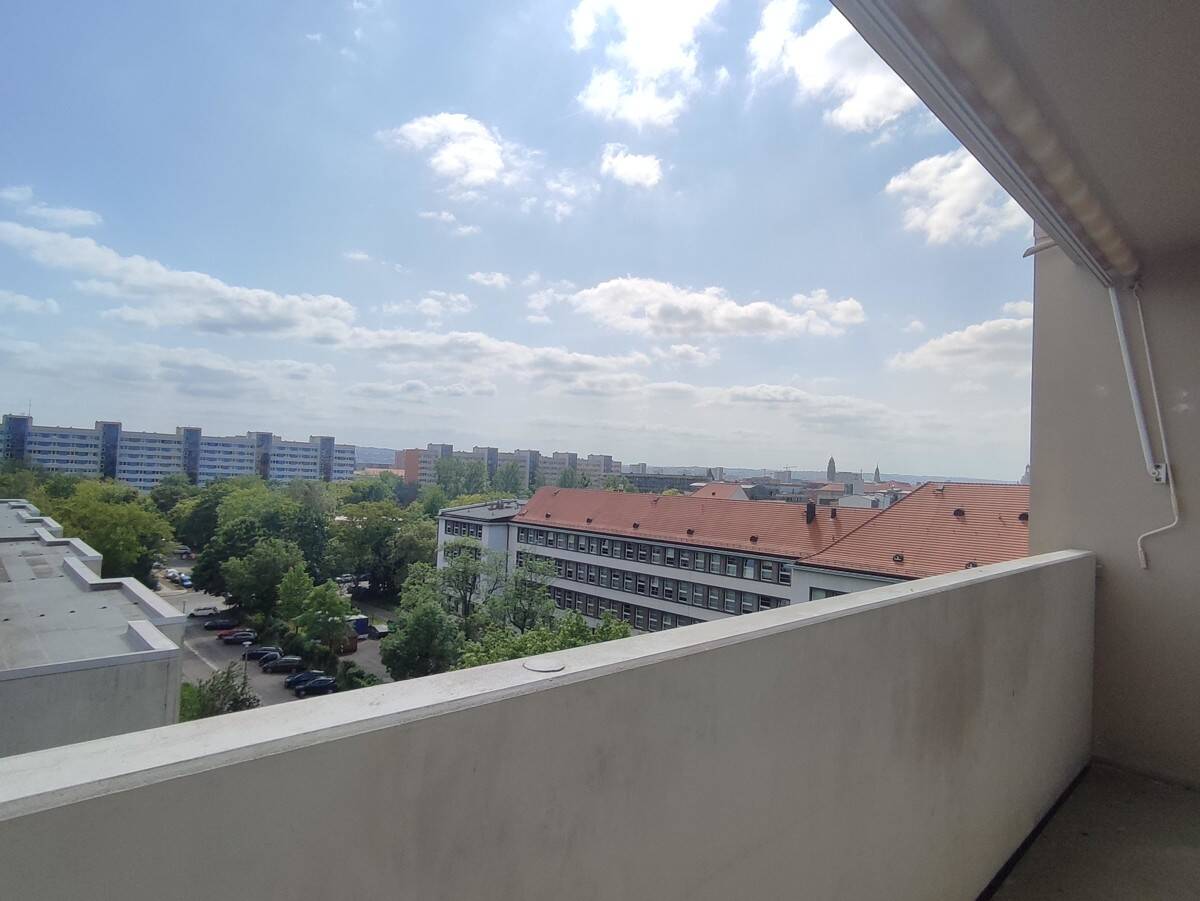 Thumbnail-* 2-RAUMWOHNUNG MIT BALKON tollen Ausblick und FAHRSTUHL im OBJEKT*vermietbar ab 1.April 2026