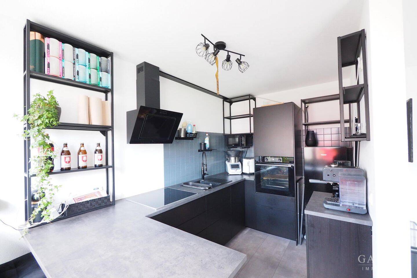 Thumbnail-Schicke 2 Zimmer-Wohnung mit eigenem Garten und großem Untergeschoss!