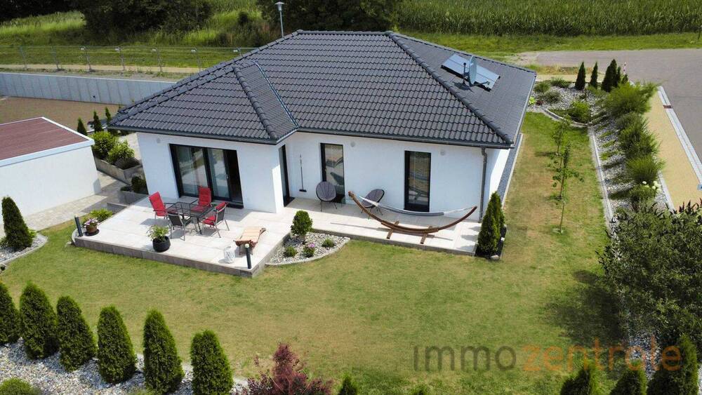 Thumbnail-Luxus trifft Stil: Exklusiver Bungalow in Wörnitz - Wohnen auf hohem Niveau